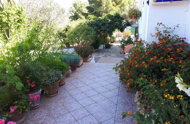 Villa Paradise Private pool and garden in a natural park for 9