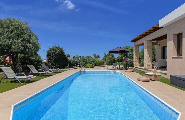 Villa Pashiana - Two Bedroom Villa, Sleeps 5
