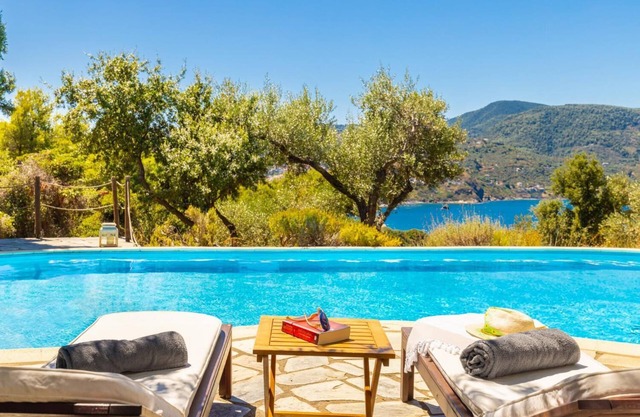 Villa Pelago - Three Bedroom Villa, Sleeps 7