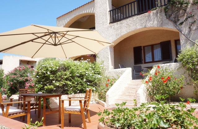 Villa per Famiglie in Villaggio con Piscina e Spiaggia Privata