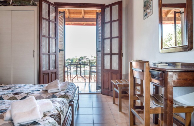 Villa Perris Front Studio Number 7