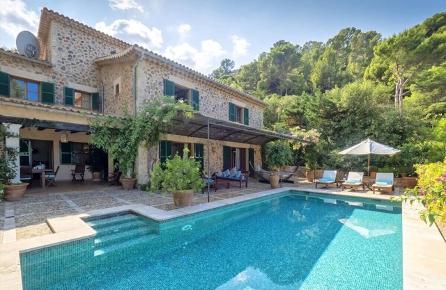 Villa Picassa with sea view