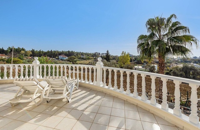 "Villa Pima" with private pool, terrace and balcony in Avsallar, Alanya (region)