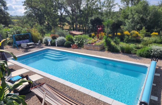 Villa-piscine, Dans un Magnifique Écrin de Verdure, au Calme et Sans Vis-à-vis