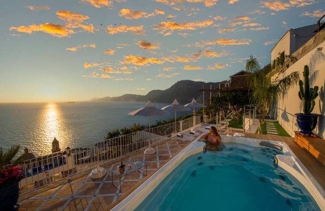 Villa Praia - Luxury private villa near town