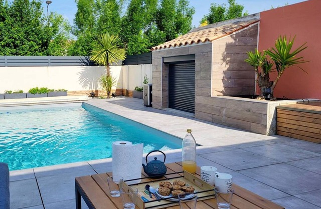 Villa proche de La Rochelle avec piscine