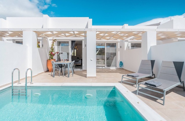 Villa 'Punta Mare 3' with Mountain View, Wi-Fi and Air Conditioning