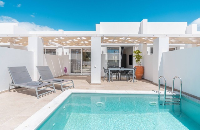 Villa 'Punta Mare 4' with Mountain View, Wi-Fi and Air Conditioning