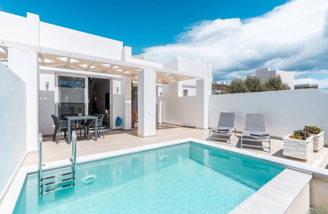Villa 'Punta Mare 5' with Mountain View, Wi-Fi and Air Conditioning