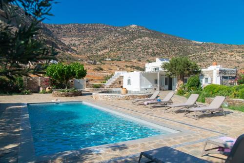 Villa River with pool