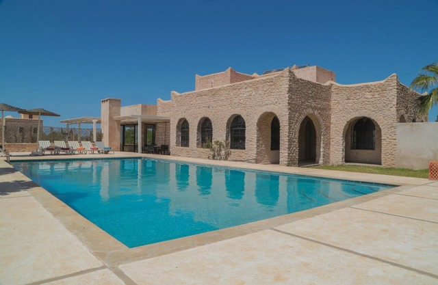 Villa Roka : Magnifique Villa Avec Piscine, Dans un Endroit Calme et Reposant