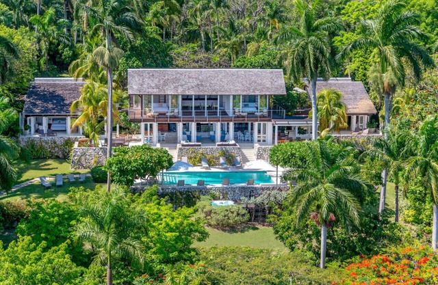 Villa Rosa, Luxury Villa