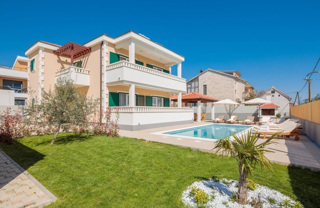 Villa Rosa Ventorum - a comfortable luxury holiday house near Split
