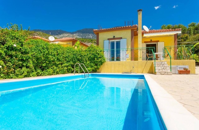 Villa Russa Anna - One Bedroom Villa, Sleeps 2