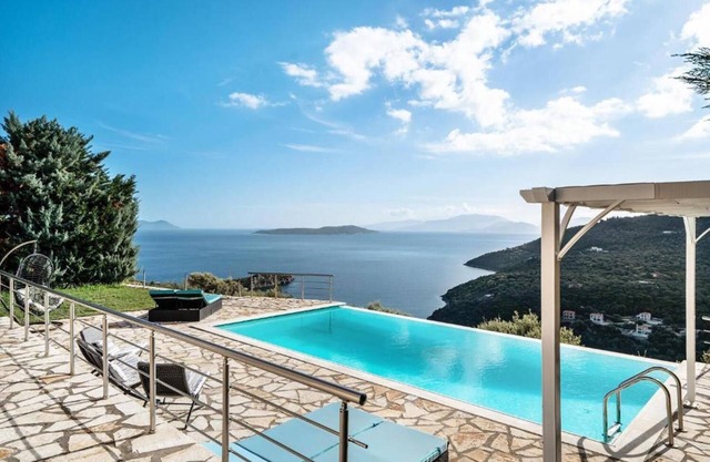 Villa Sapfo - Two Bedroom Villa, Sleeps 5