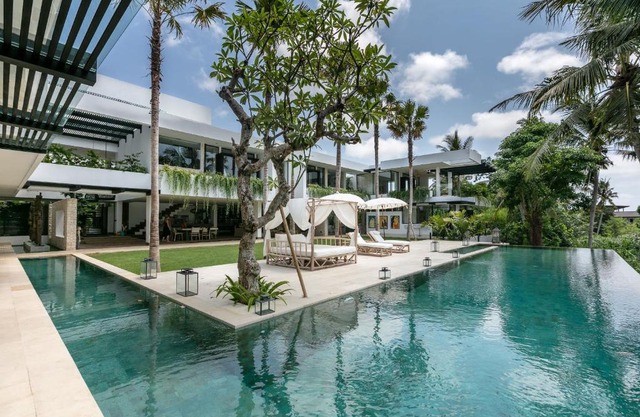 Villa Sapta Bayu - Luxurious Heaven in the Heart of Canggu