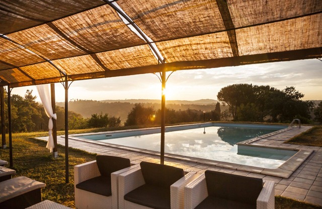 Villa Scopetello with Pool and Tennis court near Montepulciano and Siena