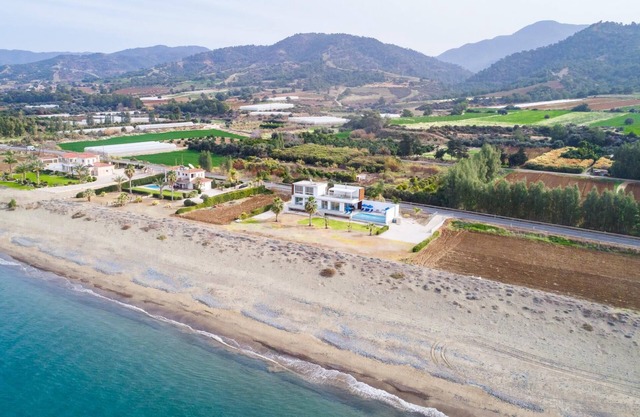 Villa Sea Gem by Ezoria Villas