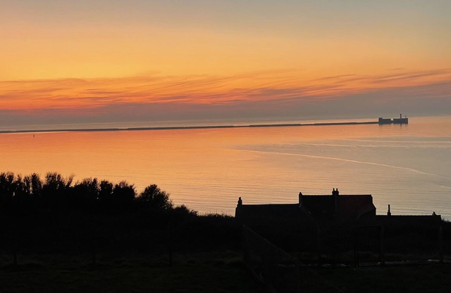 Villa sea view with magnificent sunsets, 5 mn from Nausicaa