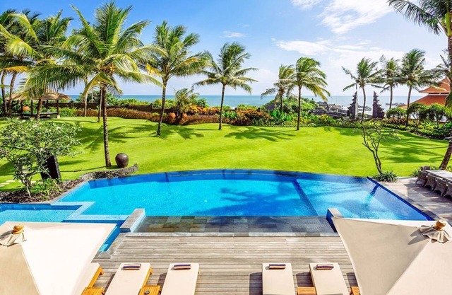 Villa Semarapura - Five Bedroom Villa, Sleeps 10