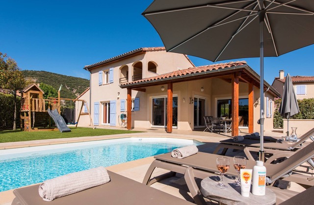 Villa Sophie - Exclusieve Villa met 5 Slaapkamers en Prive Zwembad