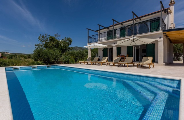 Villa Summer time SAVE 20 percent on Split-villas com