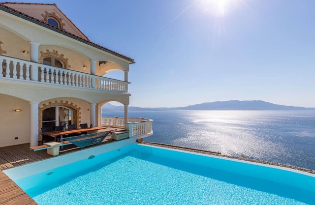 Villa Sun Rock | Ravdoucha