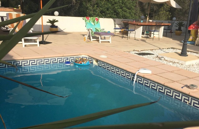 Villa Susan con piscina privada y jacuzzi in Gandia