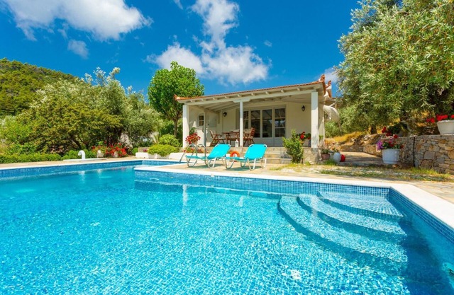 Villa Tassoula - One Bedroom Villa, Sleeps 3