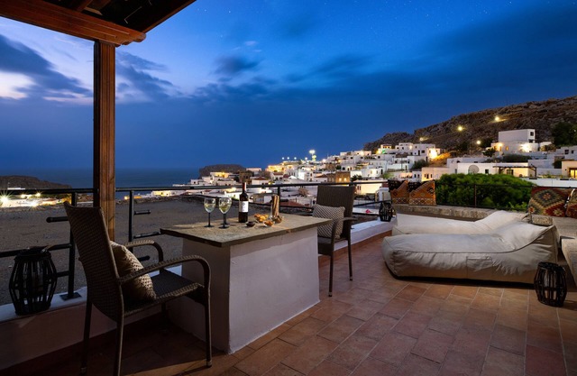 Villa Valasia, Lindos ,3 Bedroom Villa with Roof Terrace, Acropolis and Seaview