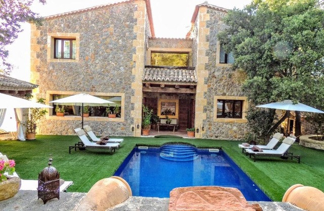 Villa Vallmar. Casa en los Acantilados con Vistas al mar