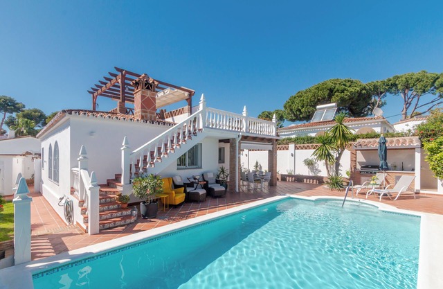Villa 'Viking' with Sea View, Wi-Fi and Air Conditioning