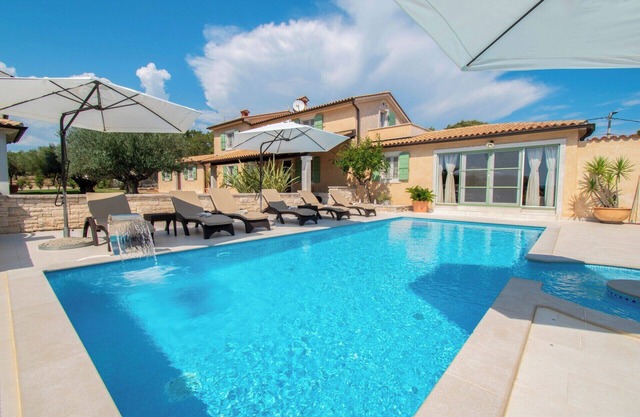 Villa Vlacich by Istrabook