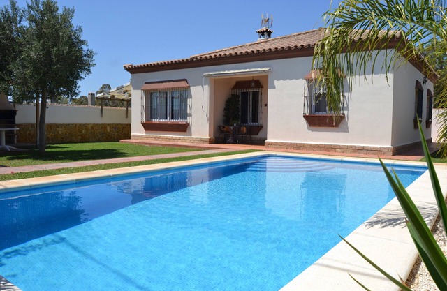 Villa with private pool in Pinar de los Franceses (WIFI)