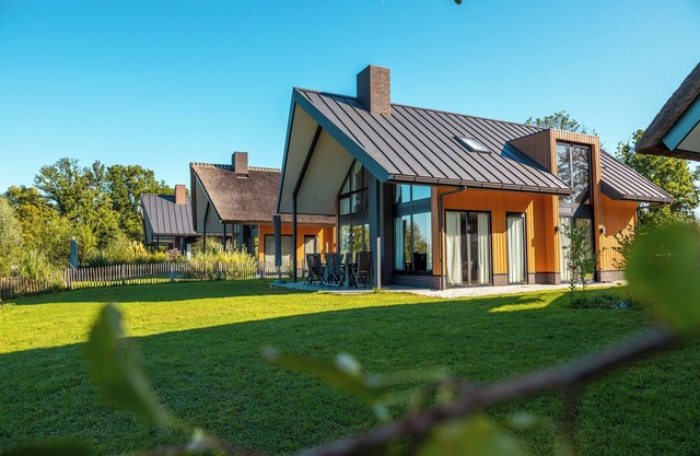 Villa with 4 bedrooms, 2 bathrooms and a terrace