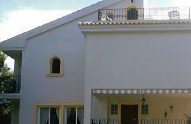 Villa with Heated Private Pool - near Benidorm and City of Sport Complex