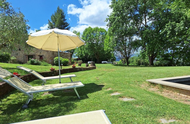 Villa with pool and free wi-ifi