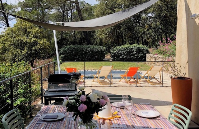 Villa with pool, golf and lake view