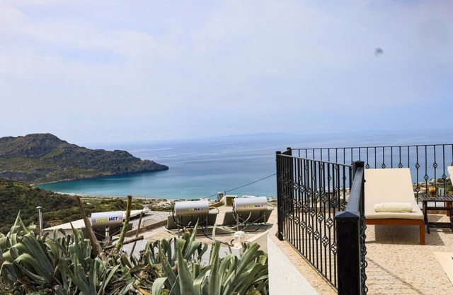 Villa with pool above the village roofs, for 4 people Wi-Fi, A/C and satellite TV available.