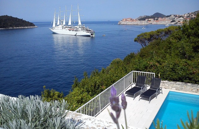 Villa with pool in the most beautiful part of Dubrovnik on unique location