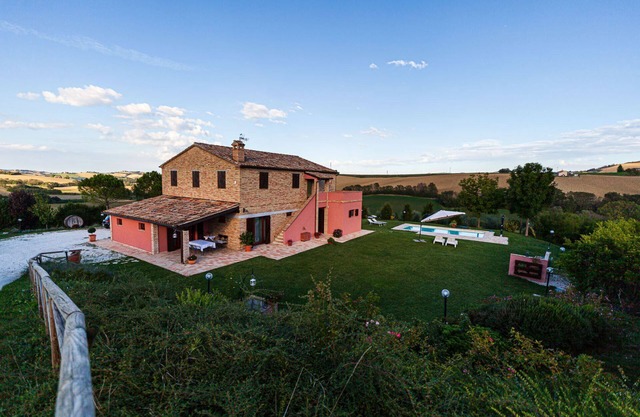Villa with private pool near Jesi