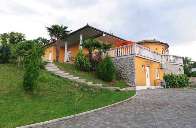 Villa With Private Pool And Garden With Sea View Nera