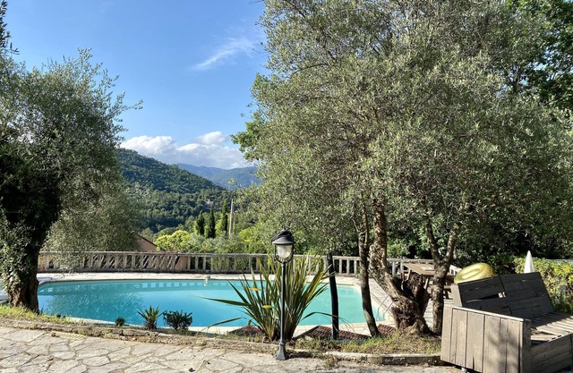 Villa with private swimming pool hill view, lake 5' Cannes & sea 30', Grasse 15'