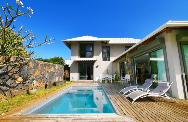 Villa Wol Mare near Flic en Flac