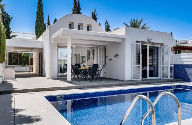 Villa Zina by Ezoria Villas
