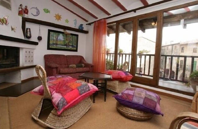 Village apartment for 12-14 people, in the historic-medieval center