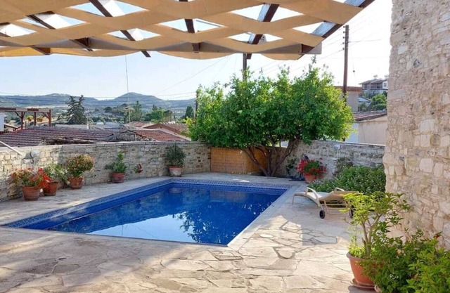 Village Charm Pool Apartment at Skarinou