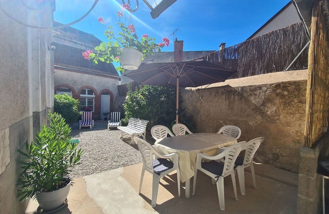 Village House Near Zoo de Beauval & Loire Castles, with Courtyard, Air-Con, and Private Parking