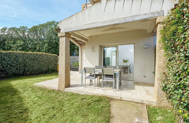 "Villetta Pellicano" near Beach with Private Terrace & Wi-Fi