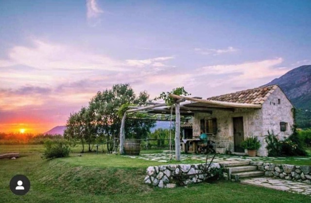 Vineyard Eco Cottage for couples near Dubrovnik